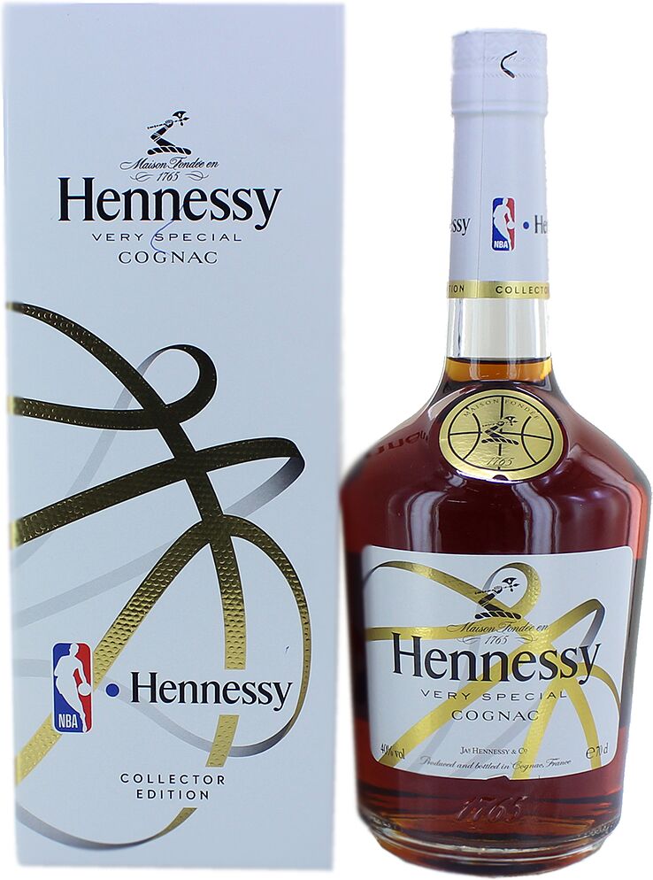 Коньяк "Hennessy VS" 0.7л